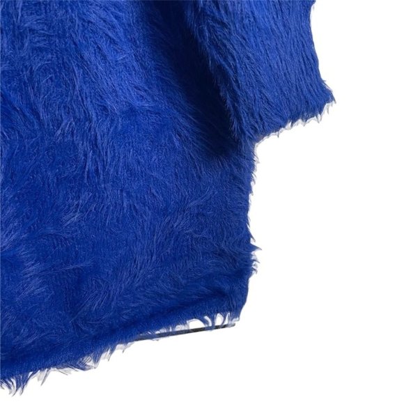 WOMENS ELECTRIC BLUE OVERSIZED FUZZY SWEATER - OS - Picture 3 of 7